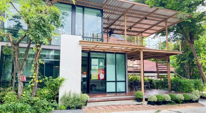 Bb House Mini Suite Hotel Bangkok Exterior photo