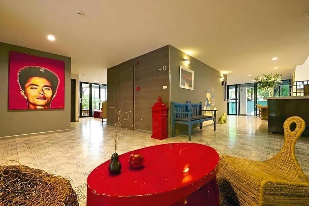 Bb House Mini Suite Hotel Bangkok Exterior photo