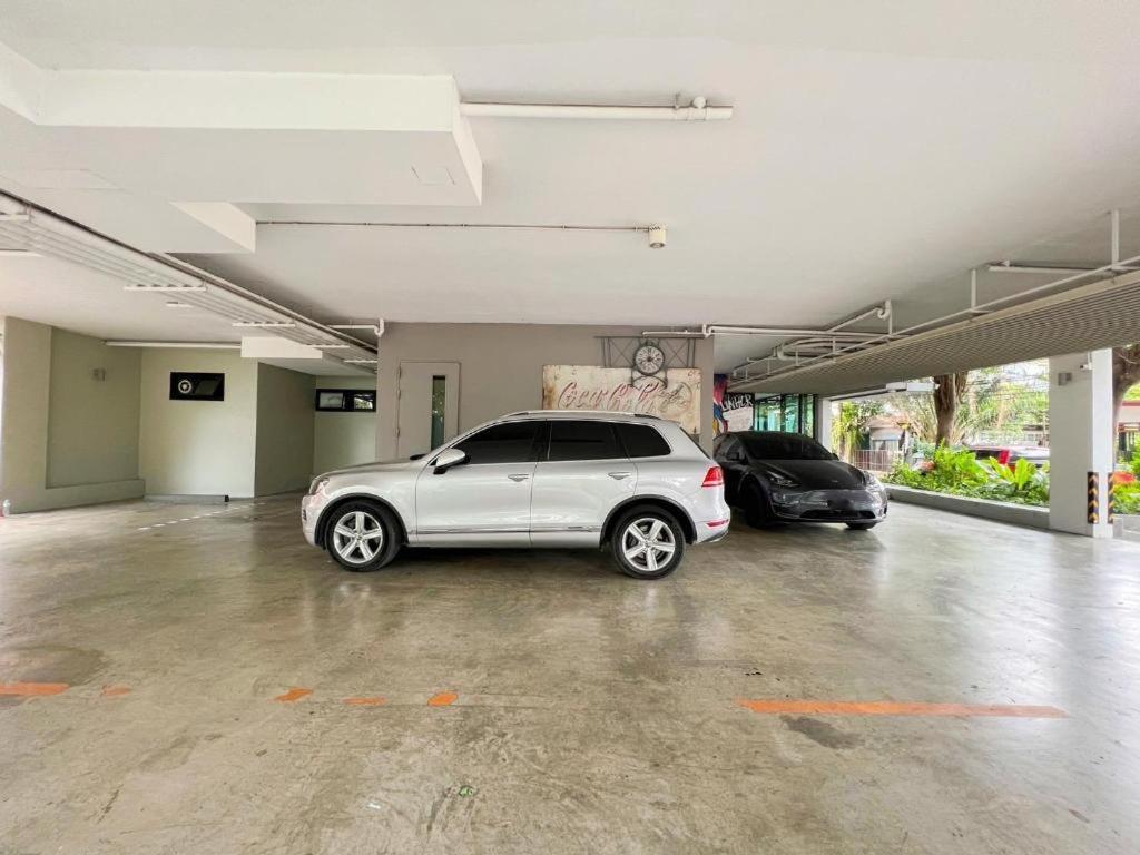 Bb House Mini Suite Hotel Bangkok Exterior photo